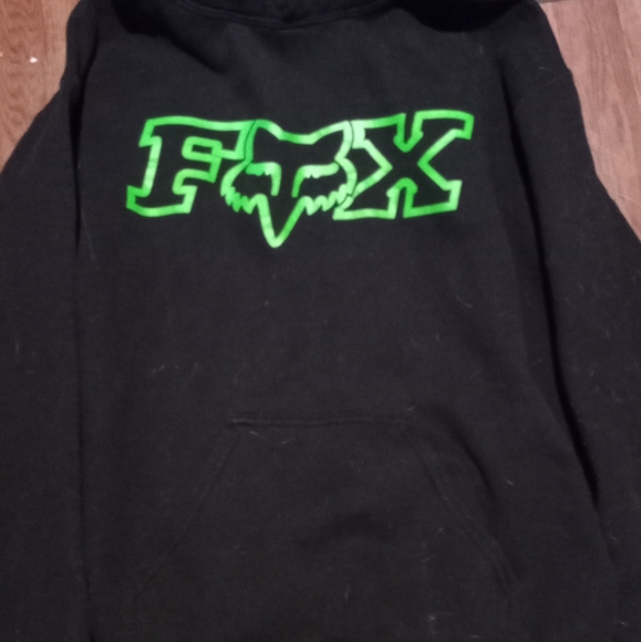 Clothes - Picture 3 of 12